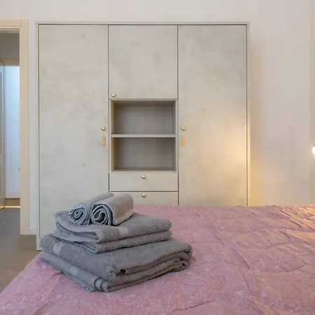 Dimora Di Levante- Ortigia Holidays Guest house