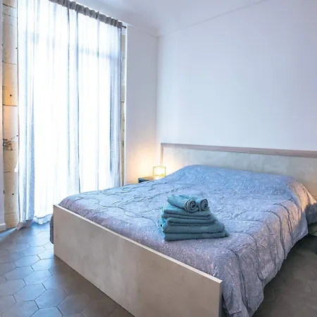 Dimora Di Levante- Ortigia Holidays בית הארחה