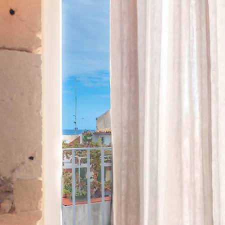 Dimora Di Levante- Ortigia Holidays בית הארחה 3*